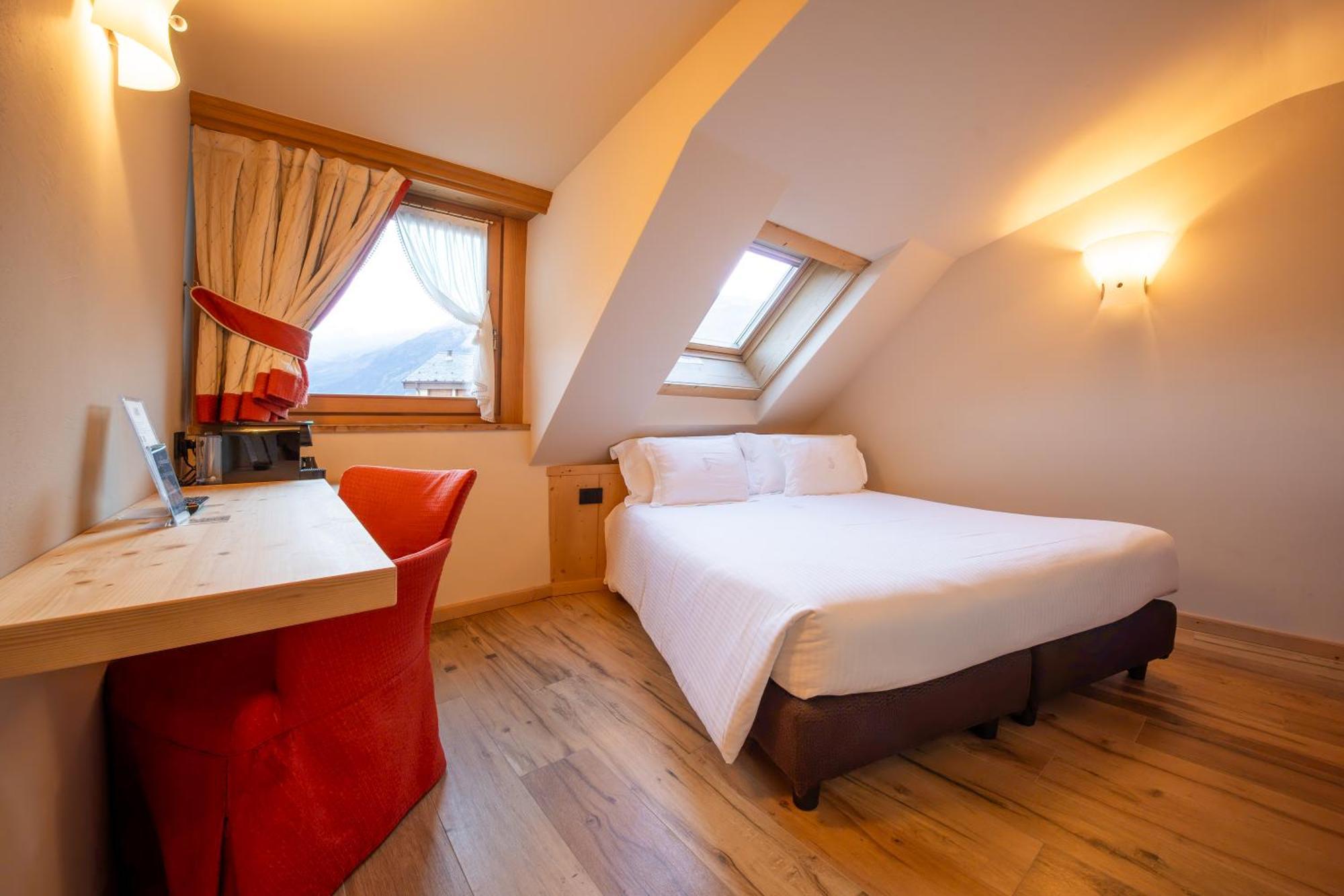 Hotel San Lorenzo Bormio Esterno foto